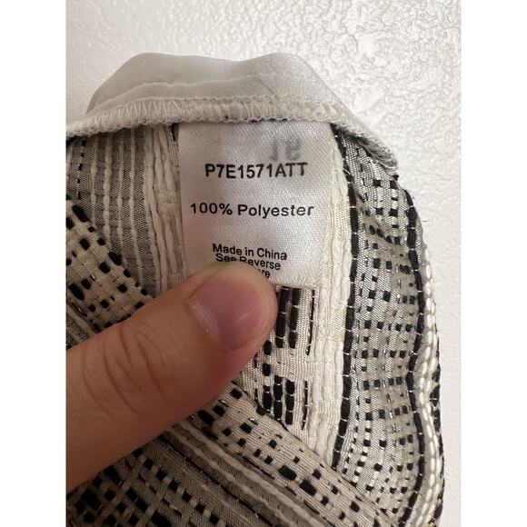 Parker Cream Metallic Woven Jacquard Patterned Dressy Shorts Size Medium - Picture 5 of 6